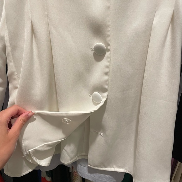 Lovers and friends city blazer dress in white - Picture 6 of 10